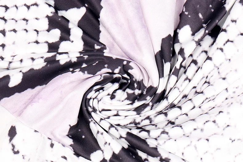 12215725310_18436937