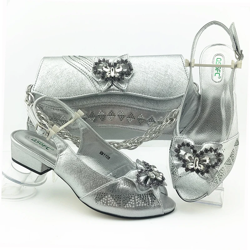 

2020 Italy Lady Shoes And Bag Set For Wedding With Decorated with Rhinestone African Women Luxury Shoes Wedding Clutch Bag Match