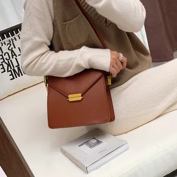 

French niche trendy fashion women's bag new 2020 slung shoulder single armpit small square bag