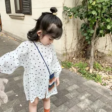 Шифоновое платье для девочек в Корейском стиле; коллекция года; сезон весна; Новое Детское платье принцессы с рукавами-фонариками и сердечками; цвет белый, бежевый; платье для маленьких девочек