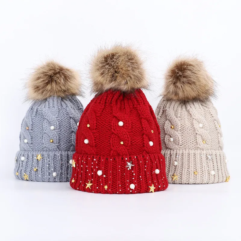 

2019 new stars diamond knit hat solid color pom-pom ladies cotton hat winter warm casual high quality fluffy hat woman peas cap