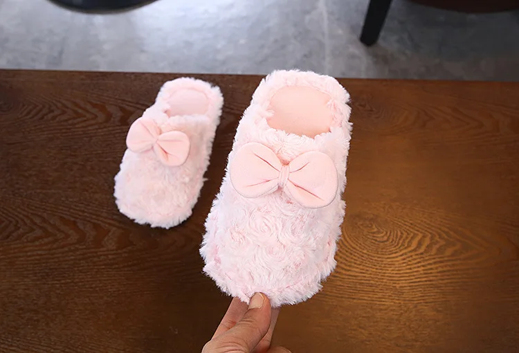 winter new children's cotton slippers girls cute bow warm home shoes indoor baotou fur shoes children's cotton slippers - Цвет: Розовый