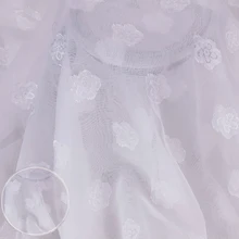 Белый Серебряный цветок сливы печати TulleDress рубашка ткань, по метру