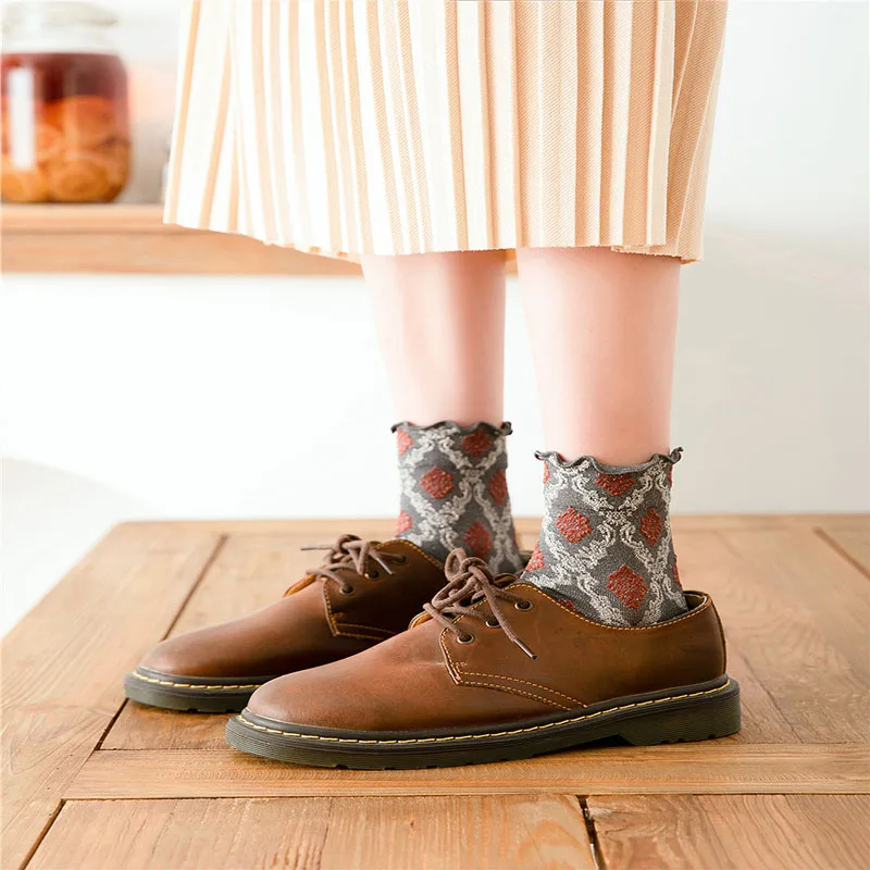 

LEOSOXS vintage socks cotton women's Agaric edge Japanese 2020 new women's middle hose national style socks recommended style