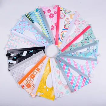 

Eco-friendly Wet Wipes Bag Clamshell Cosmetic Bag Easy-carry Snap-strap Wipes Container Clutch and Clean Wipes Carrying Case