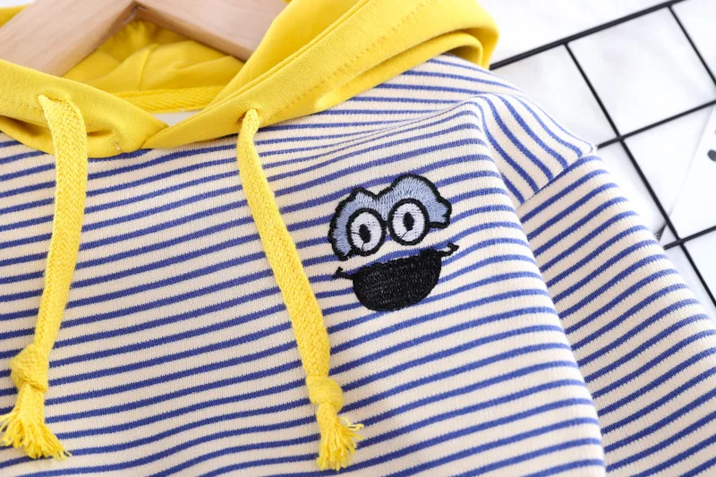 12144377584_113067139