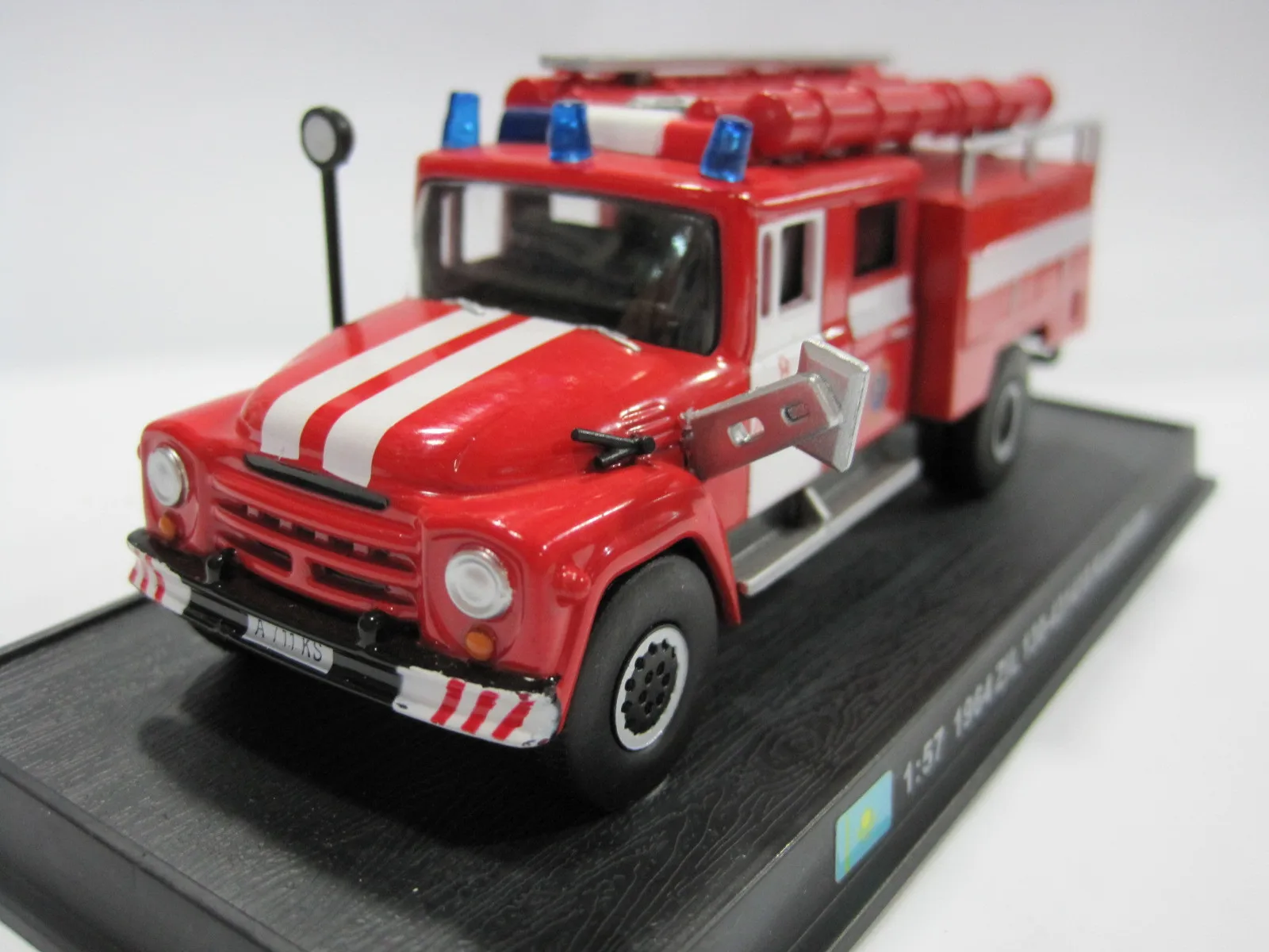 1:57 1964 ZiL 130 43141 KazakhstanA fire engine сплав модель автомобиля литье под давлением