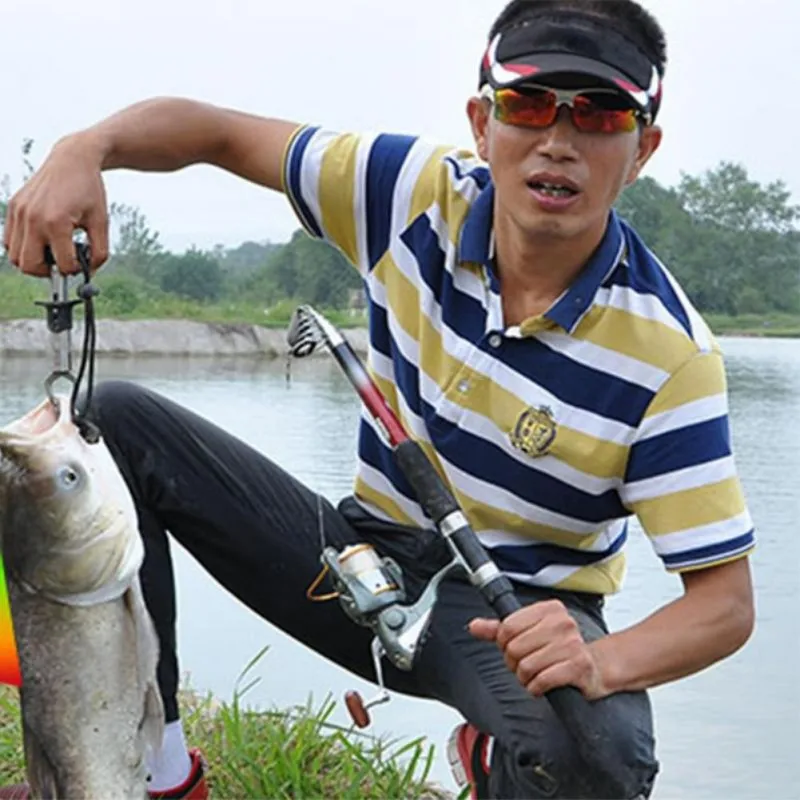 

T-type Stainless Steel Control Fish Clamp Device Lures Fishing Lip Grip Holder Grabber Pliers with Weight Scale Ruler Tool