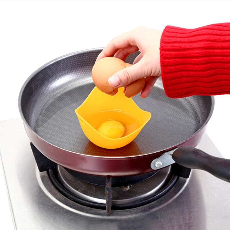 3PC-Kitchen-Silicone-Egg-Maker-Cook-Poached-Baking-Cup-Silicone-Egg-Poacher-Egg-Cup-Cooker-Hard (1)