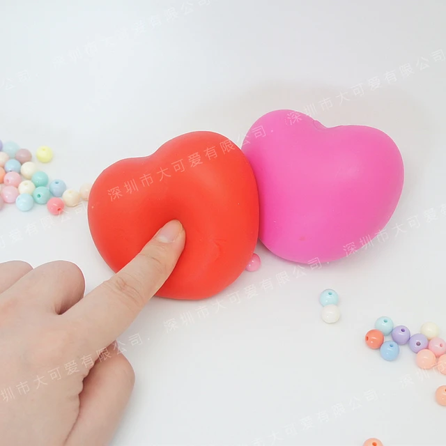 1 pz antistress sollievo dalla pressione Relax novità regali divertenti  Vent Gag giocattolo divertente spremere palla a forma di cuore morbida  schiuma Anti Stress palla giocattoli - AliExpress