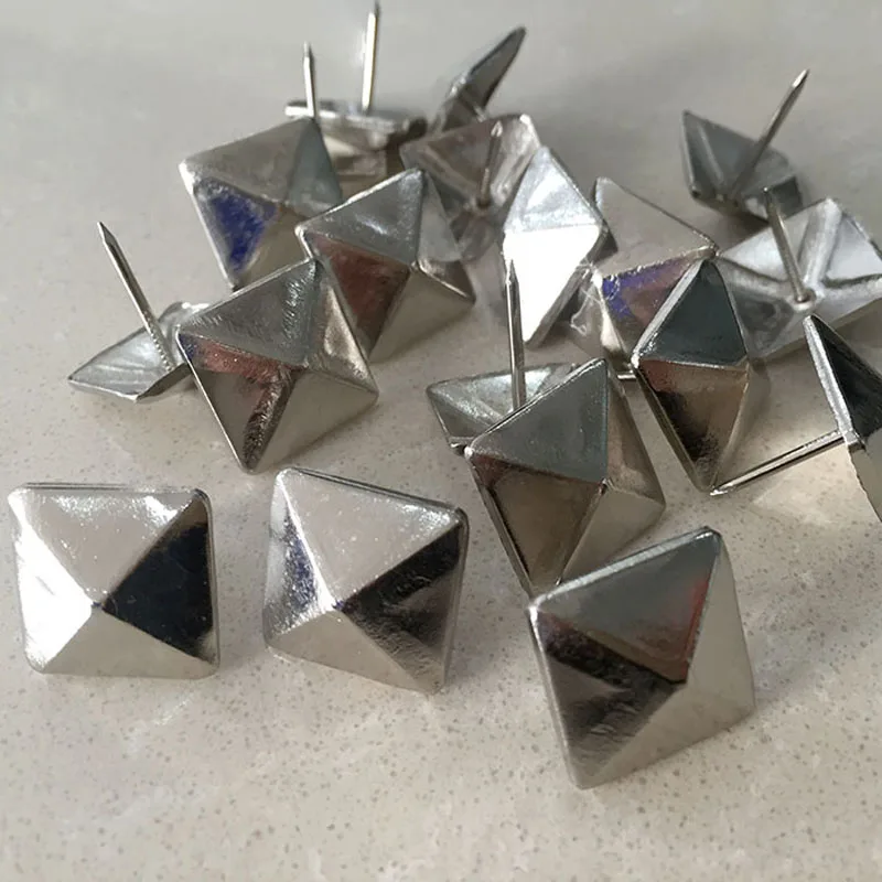 200PCS-Lot-Square-Antique-upholstery-nails-Nail-Decorative-studs-Tacks-Pyramid-Umbrella (1)