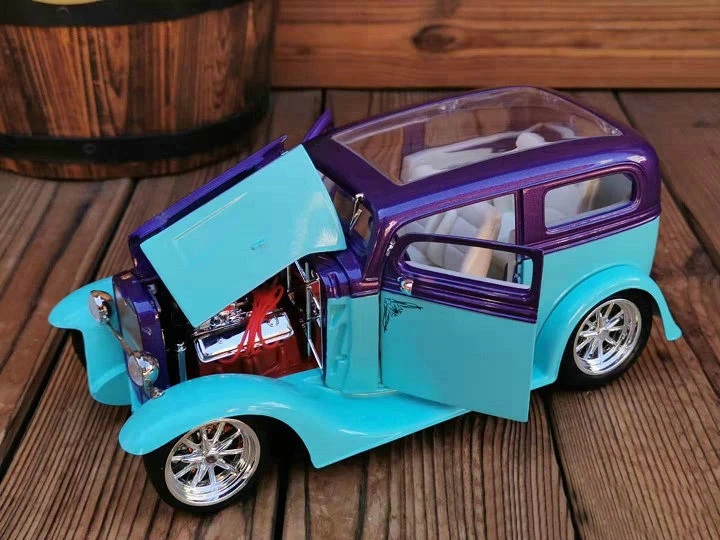 Тонкая 1:18 1931 старая модель автомобиля небесно-Голубая дверь может быть открытая модель коллекции сплава