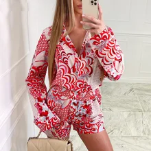 2021 New Street Women's Fashion Street Temperament Leisure Suit Beach Sunscreen Suit Long Sleeve Shirt Shorts 2-piece Set
