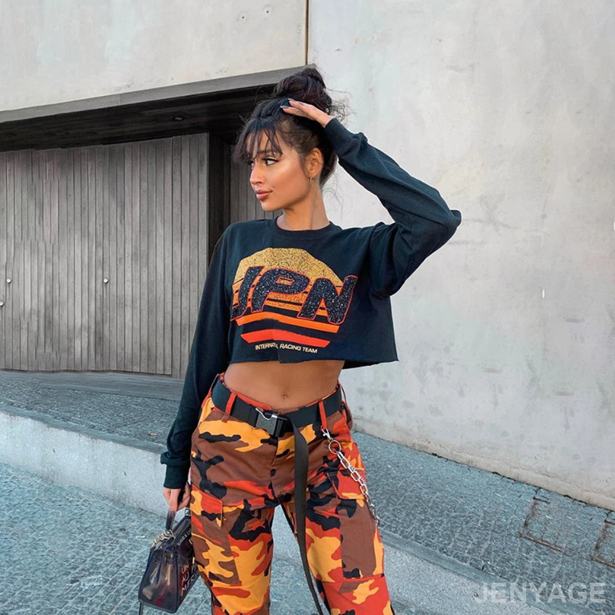 

Crop Top Women Workout Tops Autumn Winter Clothes Long Sleeve Street Fitness Gym Yoga Sport Black Letter Print Sexy Crop Tops