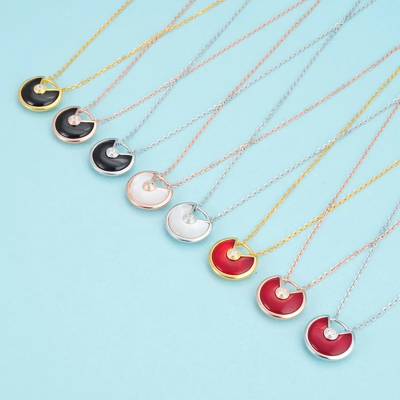 

Nice Enamel Charms Amulette Necklaces White Black Red Colorful Shell Stone Disc Symbol Sign Amulet Pendant 925 Silver Jewelry
