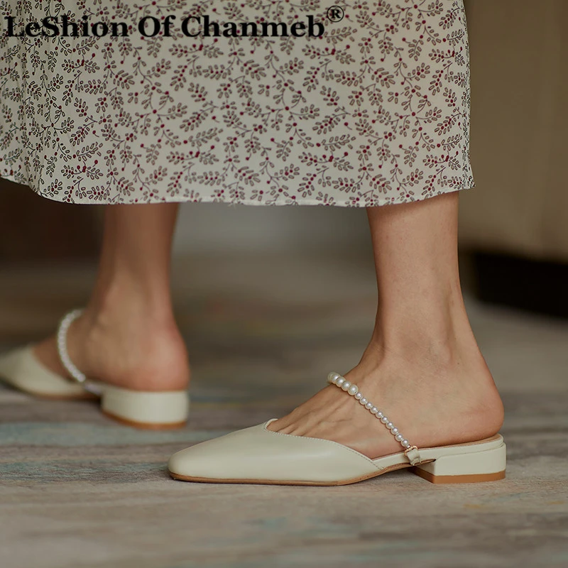 ladies closed toe mules