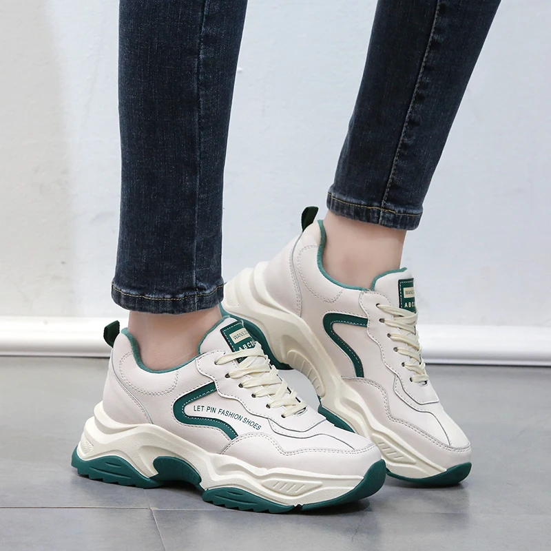 

Trendy Non Slip Damping shoes tenis feminino 2020 cross-tied Top quality pu leather platform short plush Vulcanize Female
