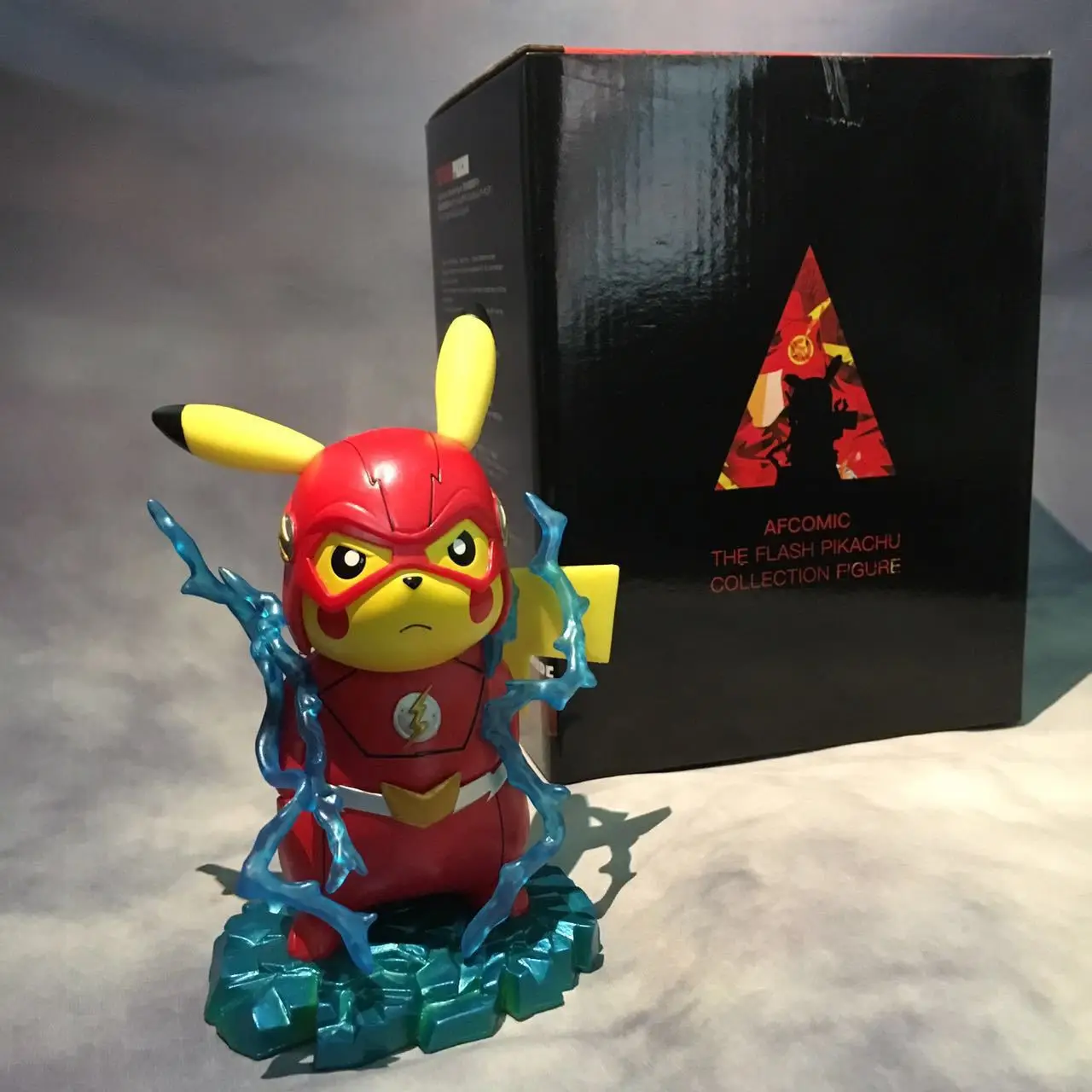 

Magic Baby Pet Elf Pokemon Pikachu COS Flash Mode Boxed Garage Kit