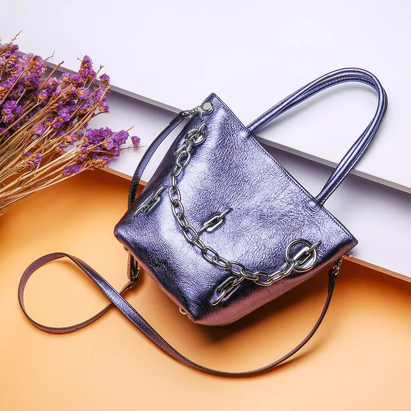 

Spring and Summer 2019 New Type Metal Chain Bucket Bag Personality Leather Hand-held Single Shoulder Slant Bag