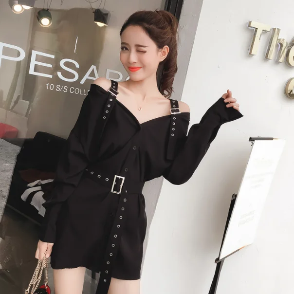 Черное сексуальное мини платье в стиле панк осеннее рубашка на бретелях с поясом