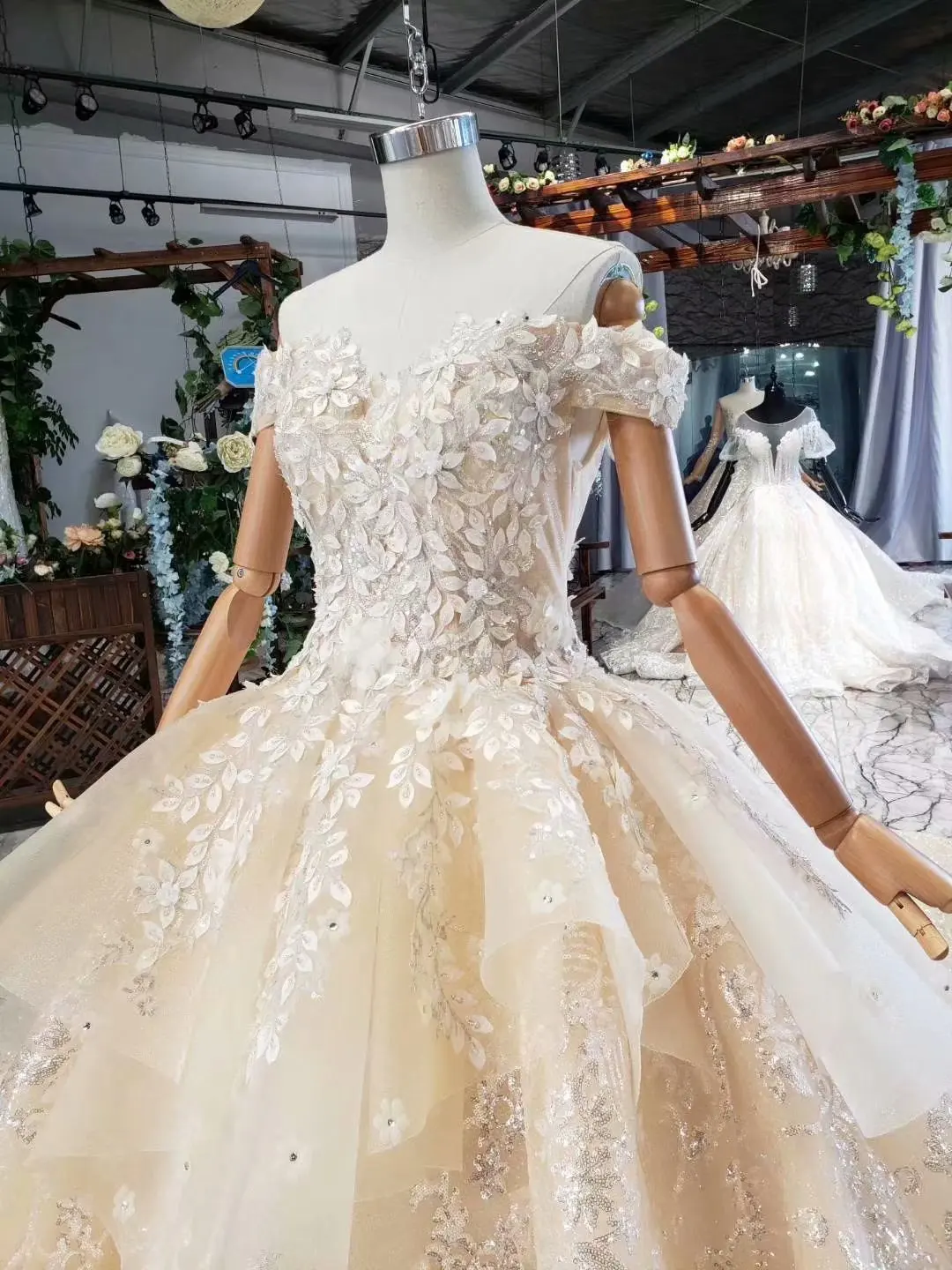 Vestidos De Novia Сексуальное Милое бальное платье Свадебные платья аппликация из цветов Alibaba на заказ винтажный халат атласный De Mariee