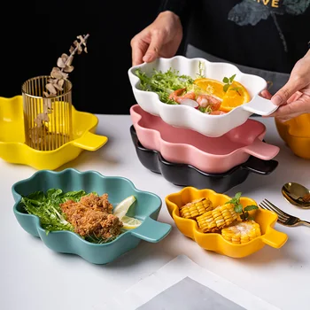 

Christmas Tree Ceramic Baking Pan Square Plate Pasta Lasagna Dish with Single Handle Fruit Salad Dinner Plate Nordic Dishes Tray