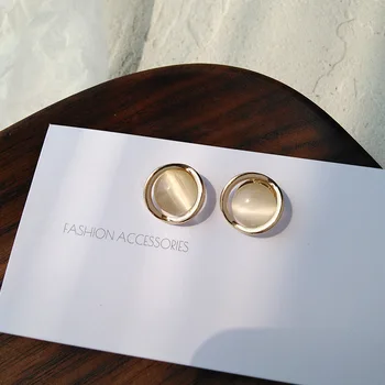 

S925 needle Fair Lady Aesthetic Opal Small Stud Earrings Delicate Jewelry Cat Eye Stone Earrings Female Fashion Jewelry Gifts