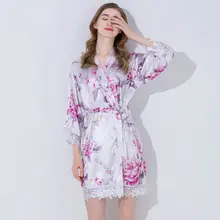 YUXINBRIDAL халаты с цветочным принтом с кружевной отделкой цветочный атласный Шелковый Свадебный невесты кимоно для невесты Халаты вечерние халат атласный