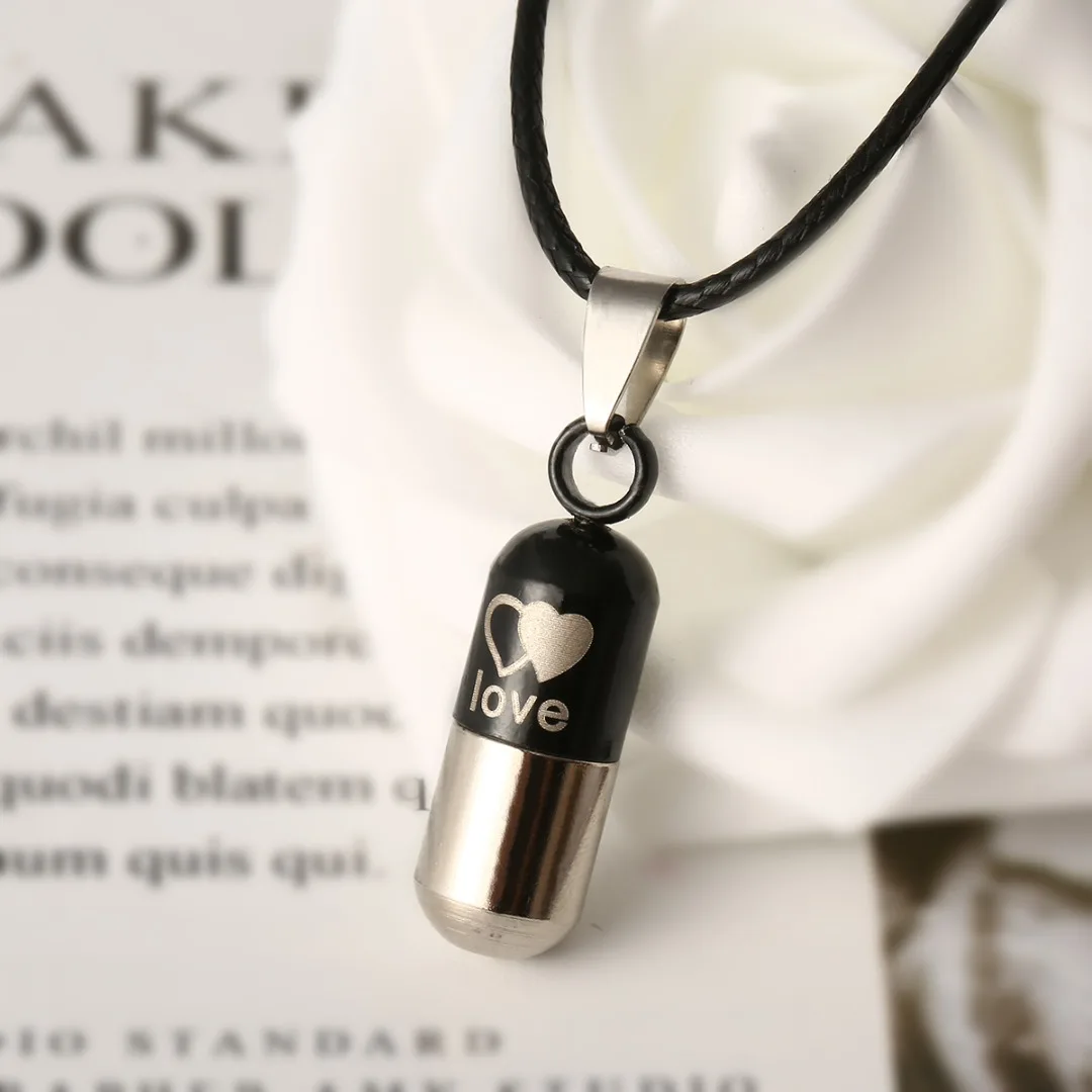 Classic Retro Unisex Metal Urn Cremation Love Pill Box Pendant Necklace Ash Holder Punk Leather Chain Keepsake Vintage Jewelry