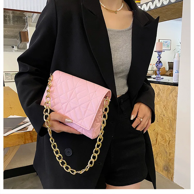 Branded Women's Shoulder Bags 2021 Metal Thick Chain Quilted Designer Purses And Handbag Women Clutch Bags Ladies Striped bag Branded Women's Shoulder Bags 2021 Metal Thick Chain Quilted Designer Purses And Handbag Women Clutch Bags Ladies Striped bag