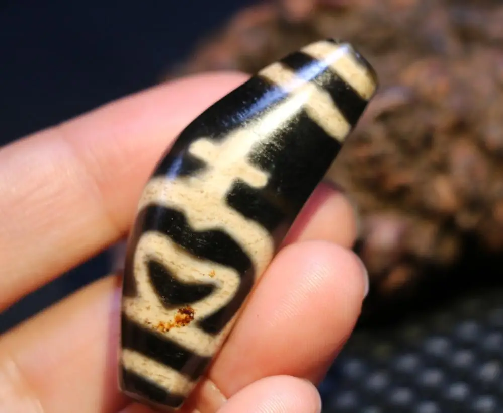 

Magic Power Tibetan Old Agate Aquarius Treasure Bottle Horn Shape dZi Bead Pendant LZK LKbrother Top Quality UPD1216As