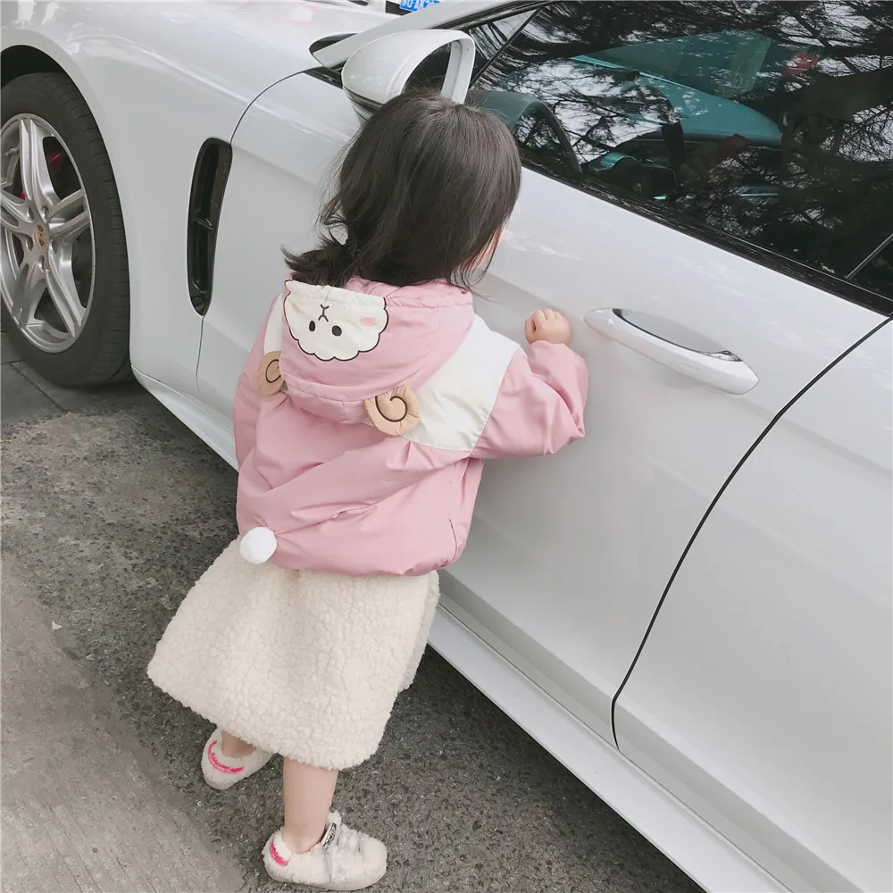 Tonytaobaby Новинка зимы для мальчиков и девочек Детская одежда милые узоры в виде овцы, панды пальто Детские зимние штаны