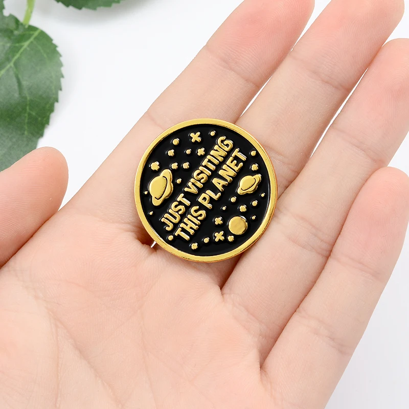 Fantastique Badge 25mm Button Pin Alien 5 