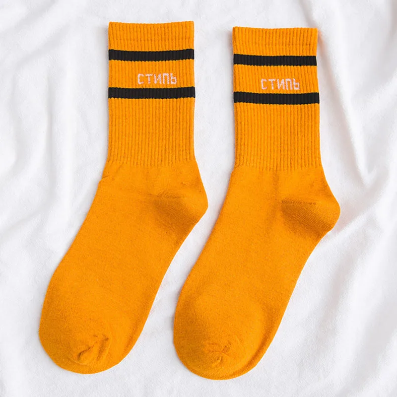 Женские носки до лодыжки носки в полоску и с рисунком и буквенным принтом для девочек Теплые носки осень-зима; домашние тапочки из хлопка для женщин носки