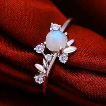

Cute Female Small Round Natural Moonstone Ring 100% 925 Sterling Silver Love Engagement Ring Vintage Leaf Wedding Band Rings