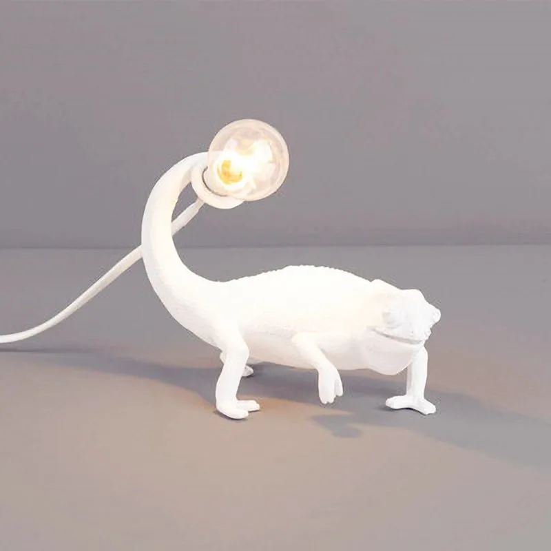 

Modern Nordic Simple Creativity lizard LED Energy saving Table Lamp Resin Desk Lamps for Living Room Study Bedroom Foyer