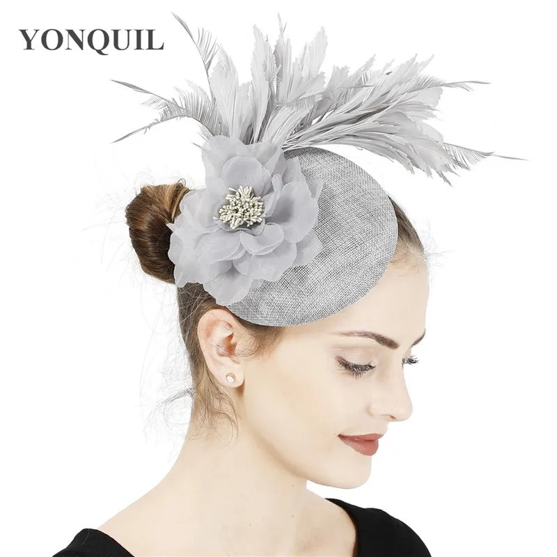 Beige Fascinator Bunga Vintage Ras 