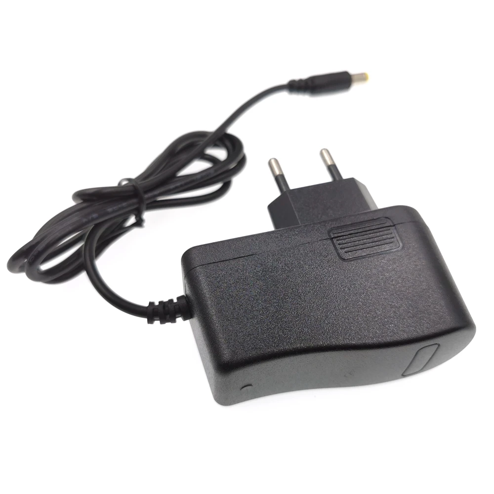 8.4V 1A Charger 7.4V 18650 110-220V Lithium Battery Charger DC 5.5mm * 2.1 portable charger EU / AU / US UK plug battery charger battery charger adapter