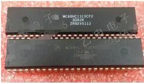 IC MC68HC11E0CP2 MC68HC11 68HC11 DIP48