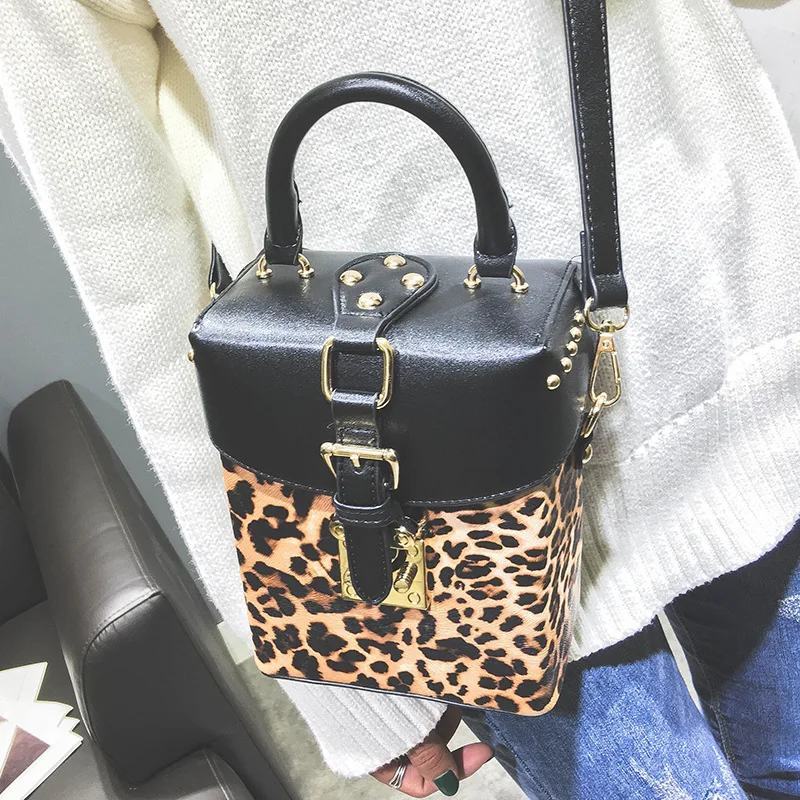 

Luxury Rivet Leopard Box Bags for Women Mini Casual Shoulder Bag Leather Crossbody Bags for Women clutch purse Ladies Hand Bags