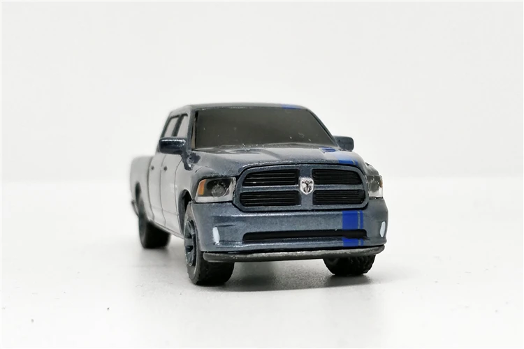 Greenlight 1: 64 Dodge Ram 1500 спортивный пикап Синий литой под давлением модель автомобиля без коробки
