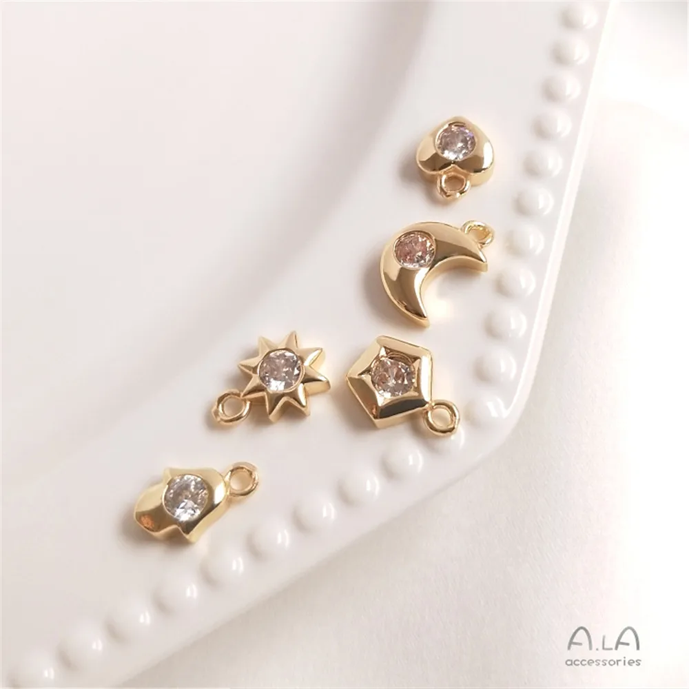 Рисунок 2 - Набор позолоченных кулонов из циркония 14 к