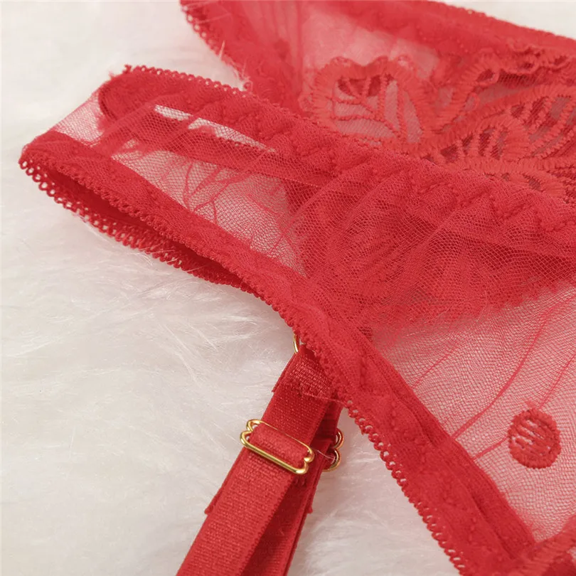 conjunto de ropa interior color rojo