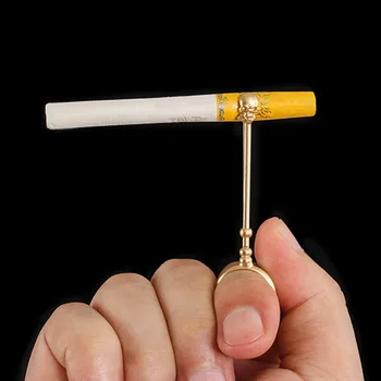 

Pure Copper Skull Ring Cigarette Holder Finger Rack Suitable for Various Sizes Cigarettes Fashion Jewelry Smoking Accessories