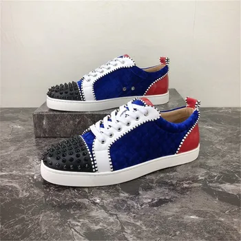 

Red Patchwork Low Blue Top Rivets Decor Men Shoes Metal Rhinestones Luxury Brand Red Bottom Shoes Men Casual Flat Shoes 2020 New