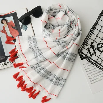 

A soft cotton and linen scarf with a single and retro style for foreign trade in Lijiang Tibet Yunnan Province