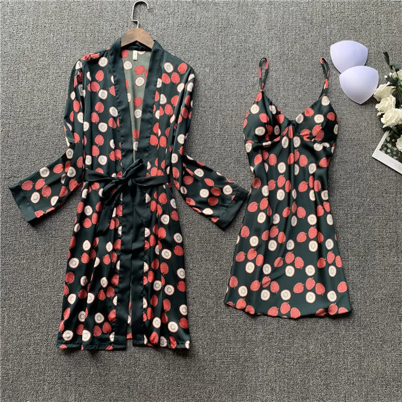 13130826099_2043651032