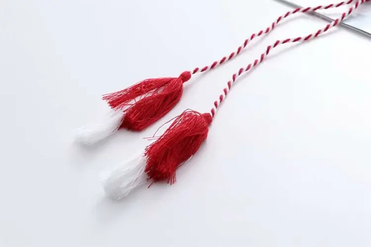

Japanese-style Mori Girl Line Fresh Versatile Strawberry Printed Lace-up Hem Red Rope Tassels Short-sleeved round Collar T-shirt