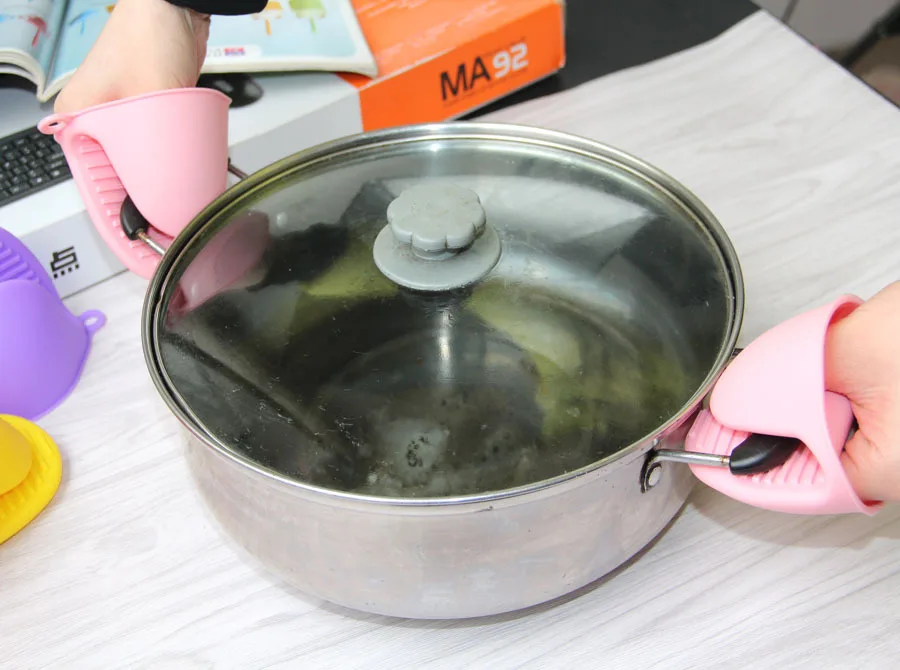 1 шт. теплоизоляционные перчатки с зажимом для микроволновой печи, сгущенные, анти-ожоги, кухонный Органайзер, силиконовые зажимы для горшков