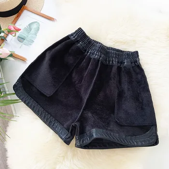 

Women's shorts in autumn and winter wear elastic waist wide leg shorts plus velvet wild casual